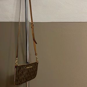 Woman’s MK crossbody